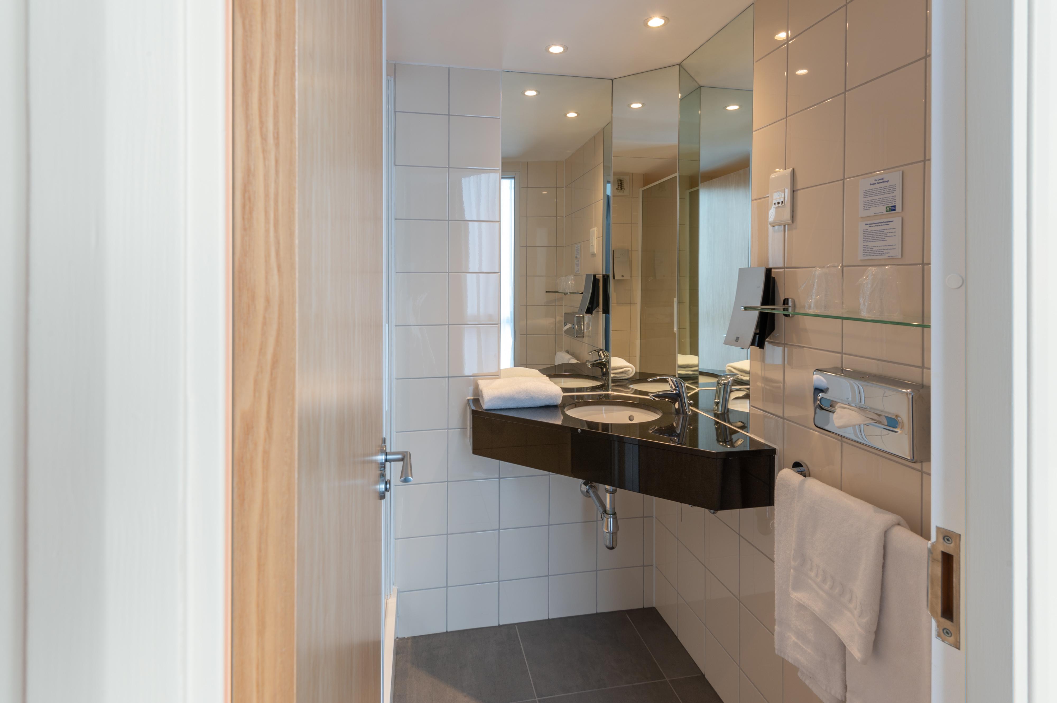 Holiday Inn Express Saint-Nazaire, An Ihg Hotel Εξωτερικό φωτογραφία