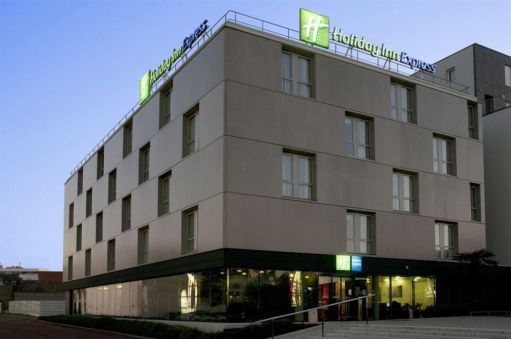 Holiday Inn Express Saint-Nazaire, An Ihg Hotel Εξωτερικό φωτογραφία